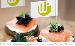 photo: Titbits with Westphalian Pumpernickel, salmon and caviar.© B. and E. Dudzinscy; composition: Art des Hauses